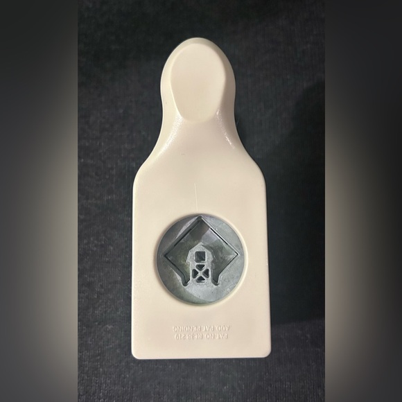 Martha Stewart Crafts Lot: Farm Barn Corner Paper Punch, 2 Rotary Blade Cutters - Picture 3 of 8